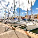 Apartment Cap D'agde, T1 Renove Avec Vue Agde
